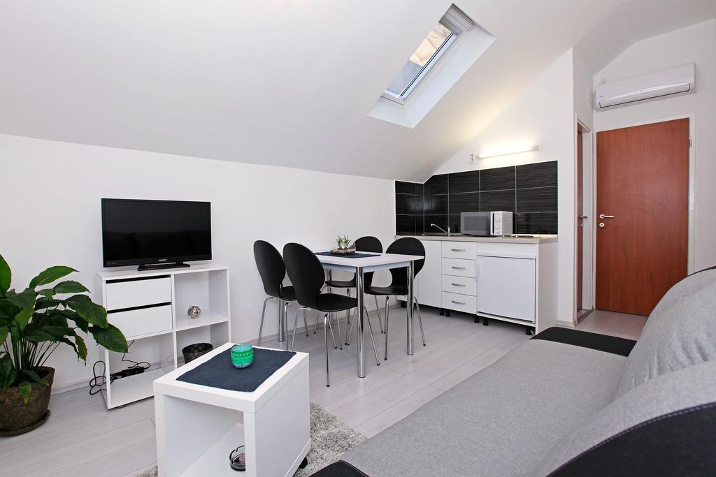 Apartments Park Vela Luka Δωμάτιο φωτογραφία