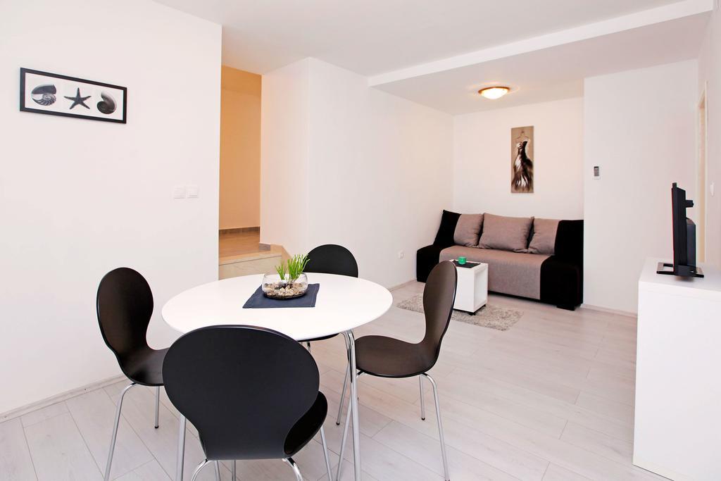 Apartments Park Vela Luka Δωμάτιο φωτογραφία
