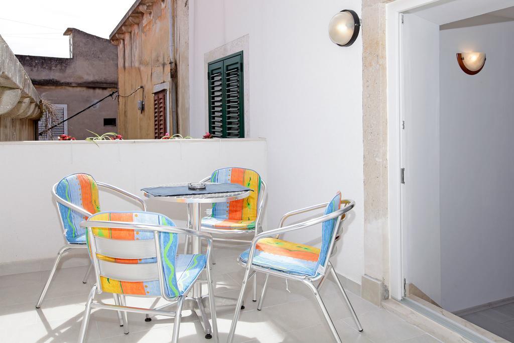 Apartments Park Vela Luka Δωμάτιο φωτογραφία